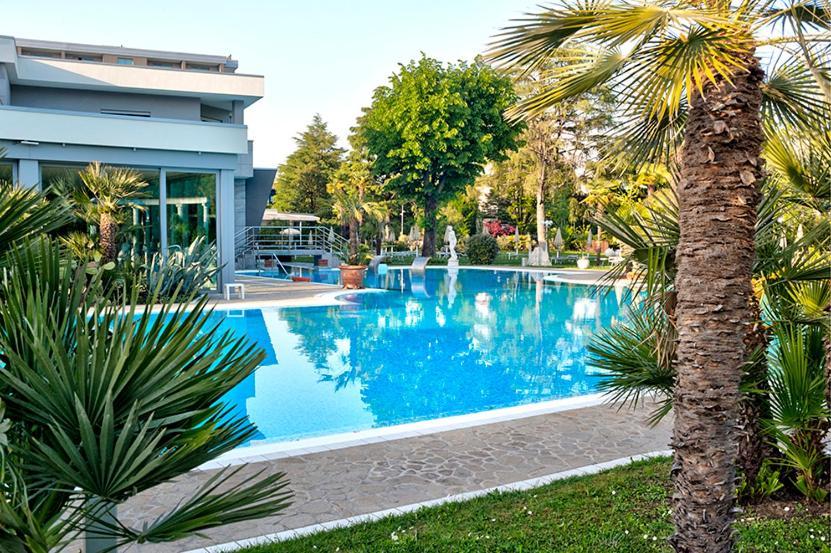 Hotel Harrys' Garden Abano Terme Exterior foto