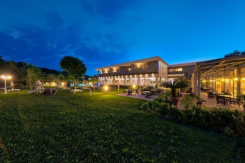 Hotel Harrys' Garden Abano Terme Exterior foto